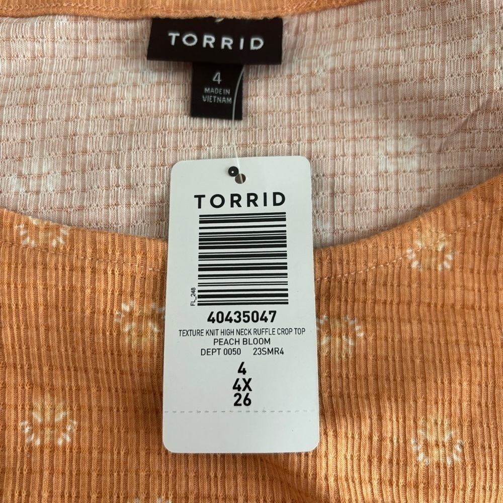 NWT Torrid Texture Knit High Neck Ruffle Crop Top Peach Size 4X | 3088 - Picture 7 of 10